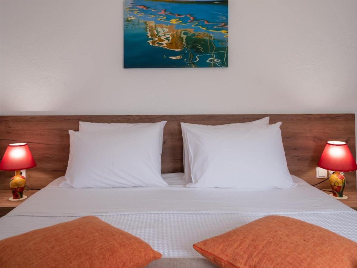 Atalanti Seaside Junior Suites Keratokampos Exterior photo
