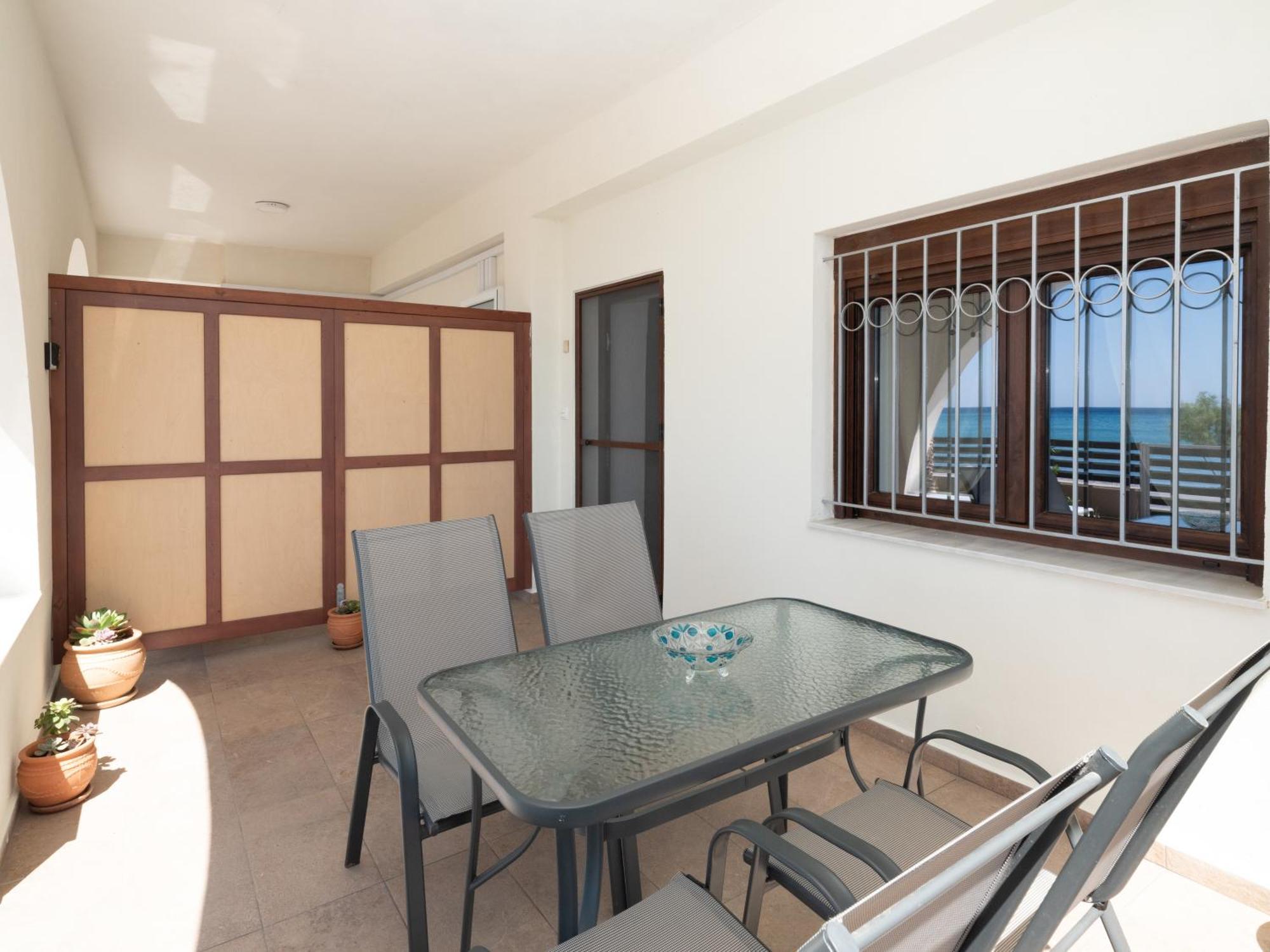 Atalanti Seaside Junior Suites Keratokampos Exterior photo